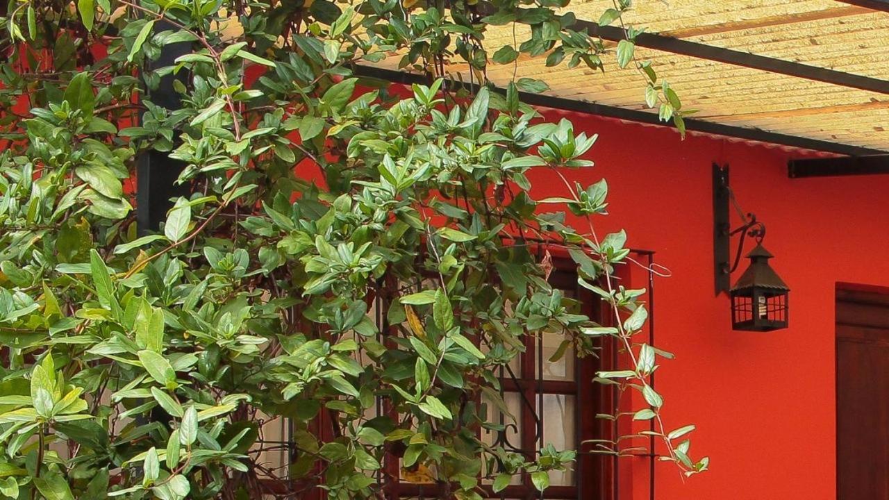 Lodge Pirpintos, De San Lorenzo *