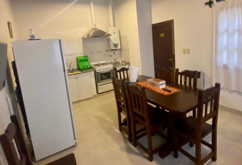 Lodge Pirpintos, De San Lorenzo *